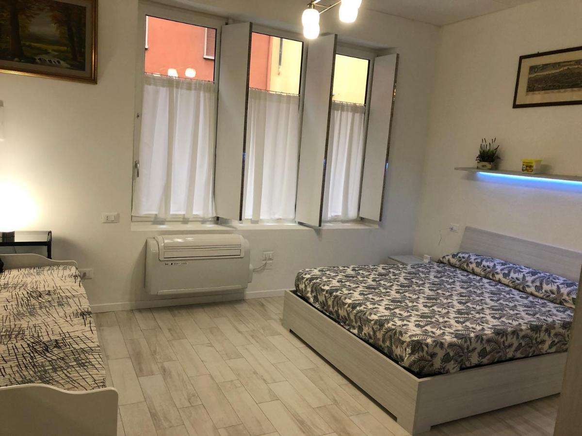 Appartamento House Apartment Tabe Centro Bolonia Exterior foto