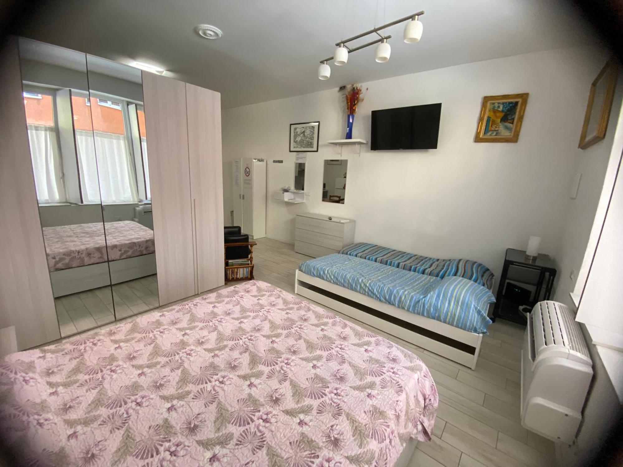 Appartamento House Apartment Tabe Centro Bolonia Exterior foto