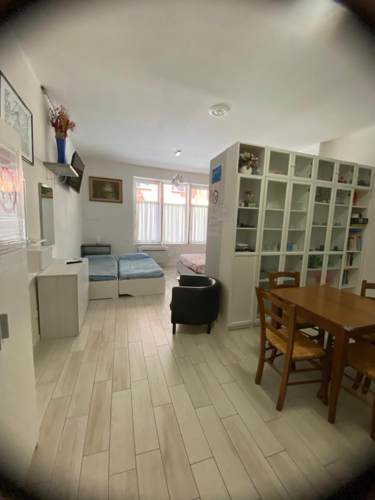 Appartamento House Apartment Tabe Centro Bolonia Exterior foto